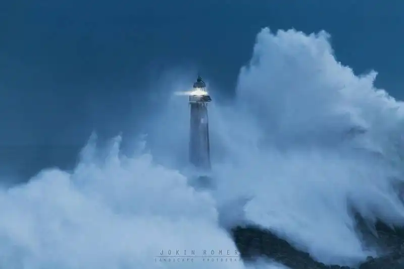 il vecchio faro dell'isola di mouro, in spagna