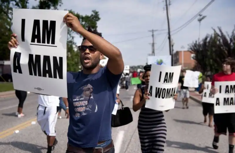 Manifestazione per l'uccisione di Mike Brown