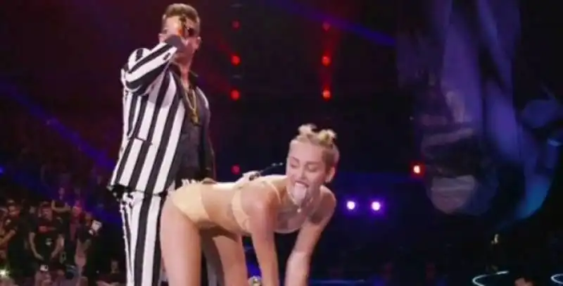 miley cyrus (3)