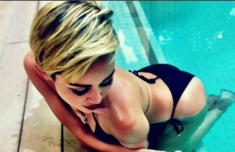 miley cyrus (8)