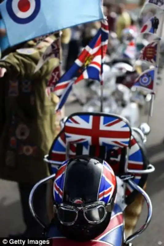 motociclisti nostalgici degli anni 60 a brighton 21