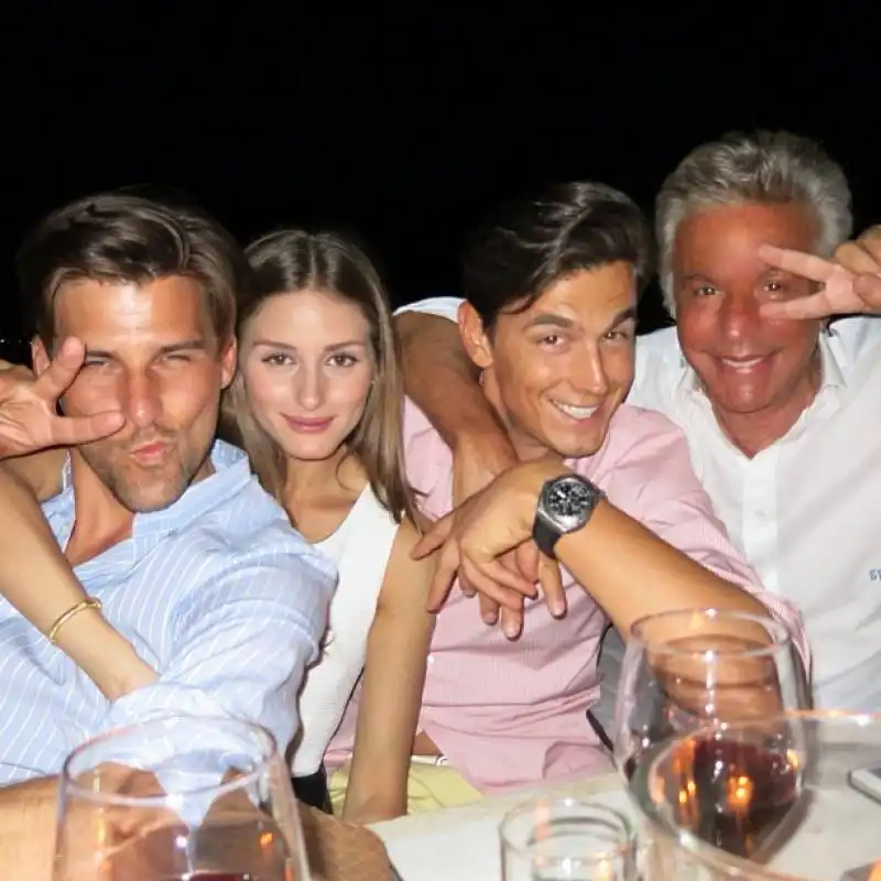 mykonos   giammarco giammetti olivia palermo e due amici