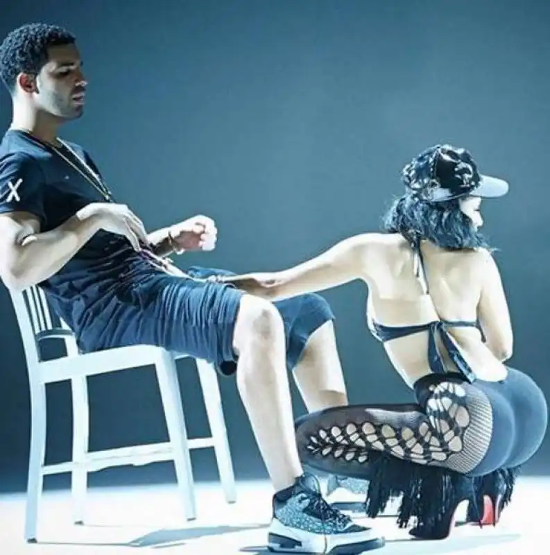 nicki minaj lap dance per drake