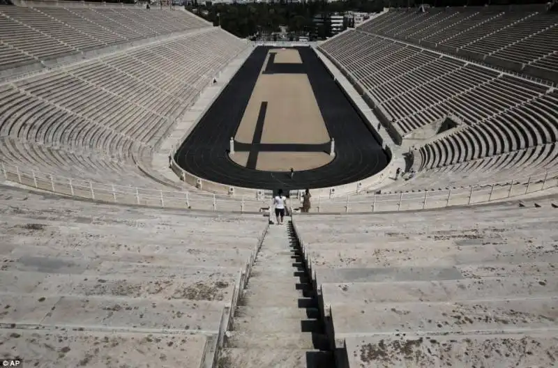 olimpiadi di atene 10 anni dopo  28