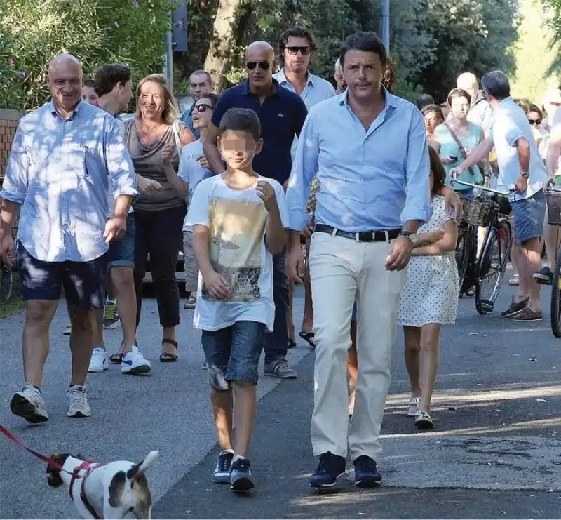 RENZI A FORTE DEI MARMI CON LA FAMIGLIA 