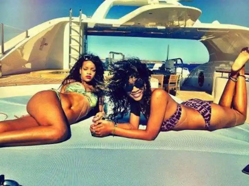 rihanna a barbados5