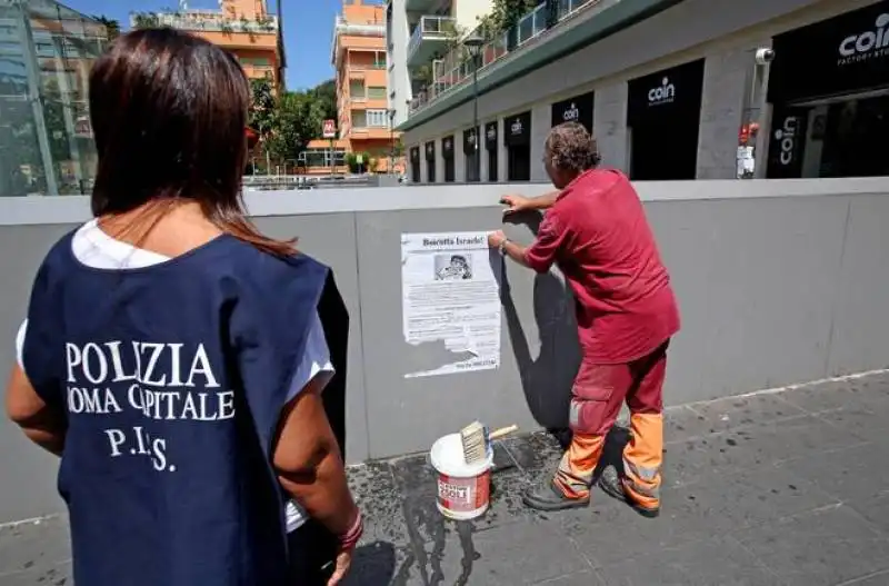 roma   manifesti boicotta israele 4