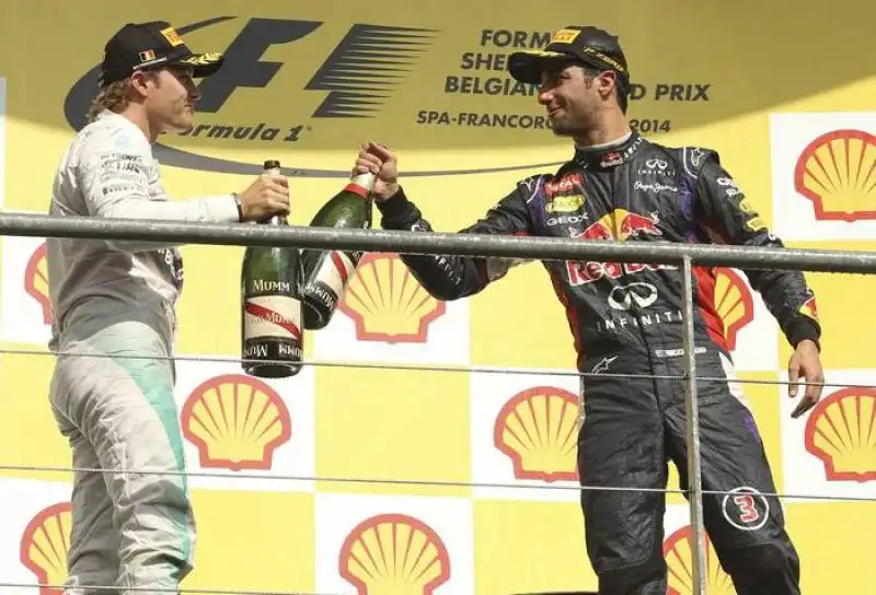 rosberg e ricciardo 