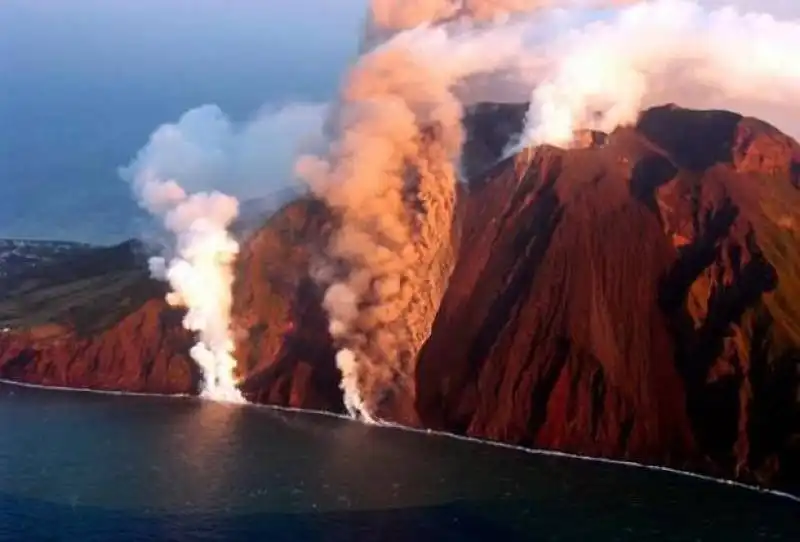  stromboli eruzione