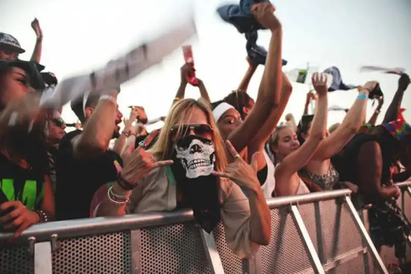 the mad decent block party a coney island    91