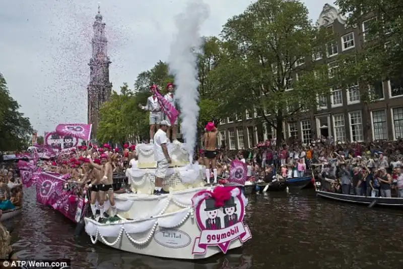 amsterdam gay pride 4