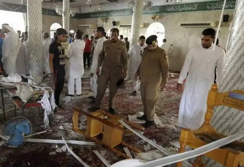 attentato in una moschea in arabia saudita  11