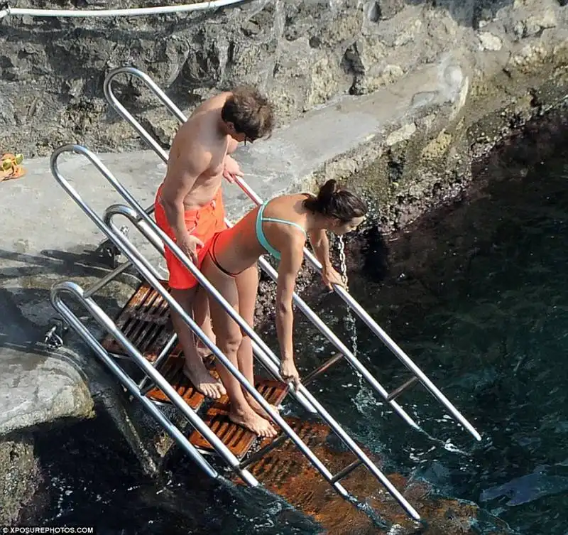 bradley cooper e irina shayk   vacanze costiera amalfitana  29