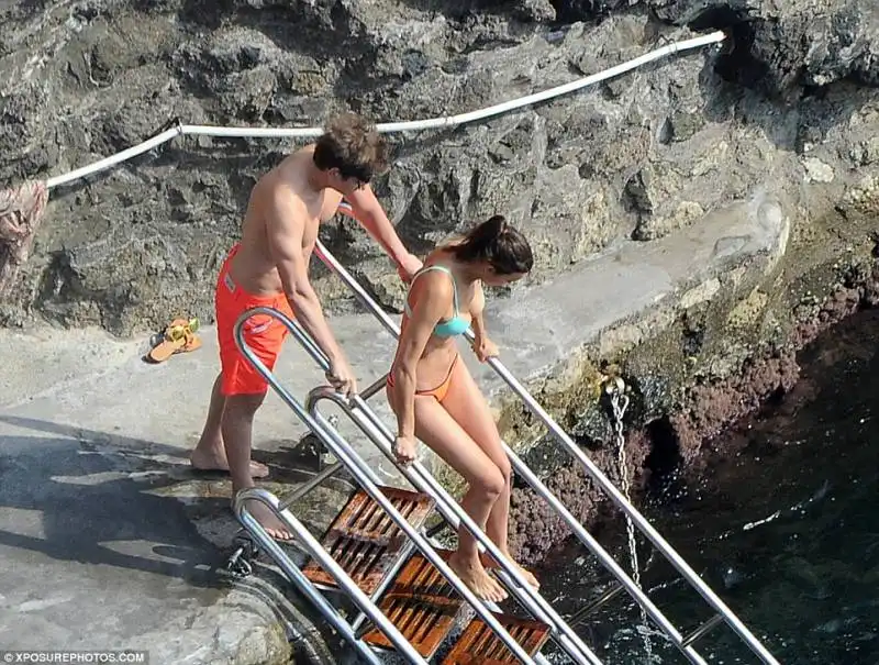 bradley cooper e irina shayk   vacanze costiera amalfitana  36