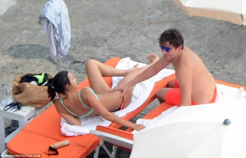 bradley cooper e irina shayk   vacanze costiera amalfitana  49