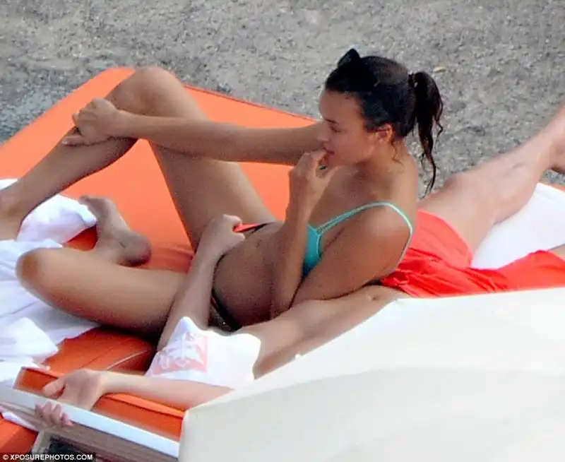 bradley cooper e irina shayk   vacanze costiera amalfitana  54