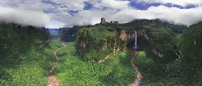 cascata churun meru venezuela