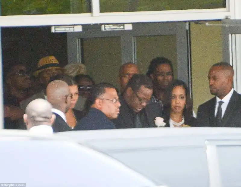 funerale bobby kristina houston  34