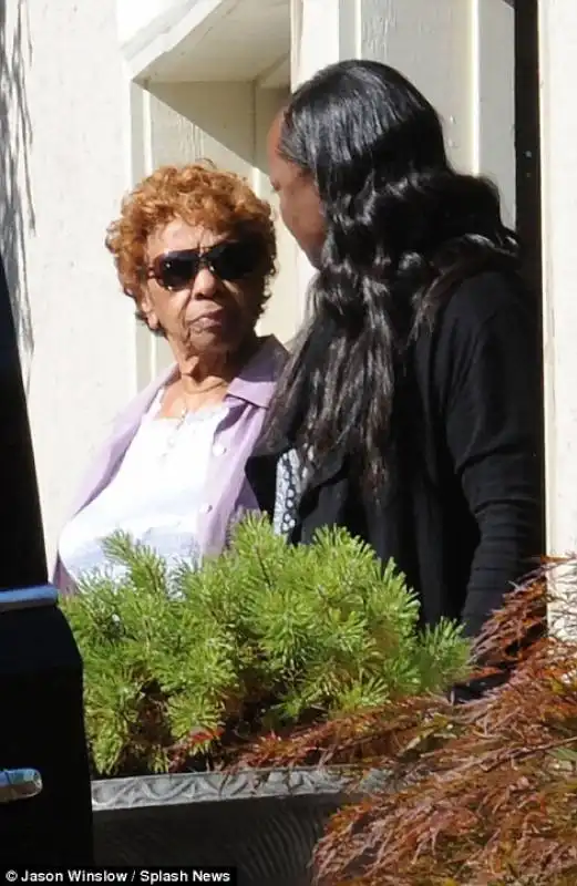 funerale bobby kristina houston  38