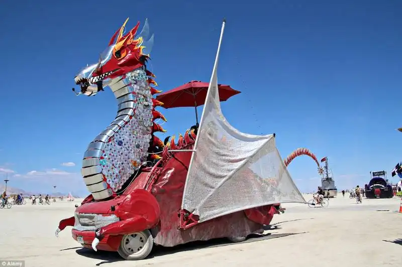 il furgone dragone del burning man 2014