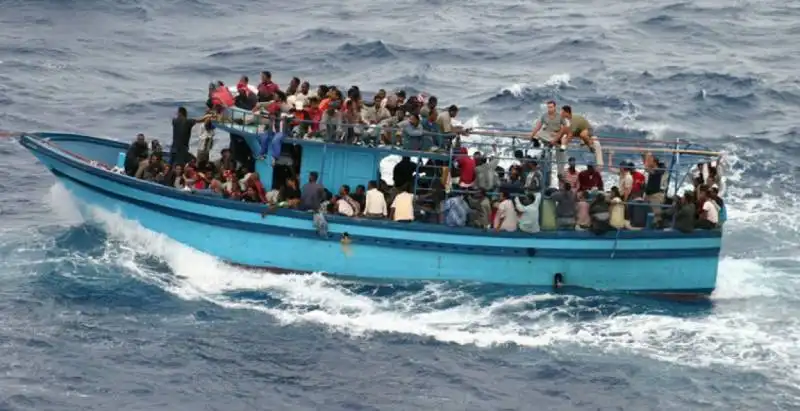 migranti nel canale di sicilia  2