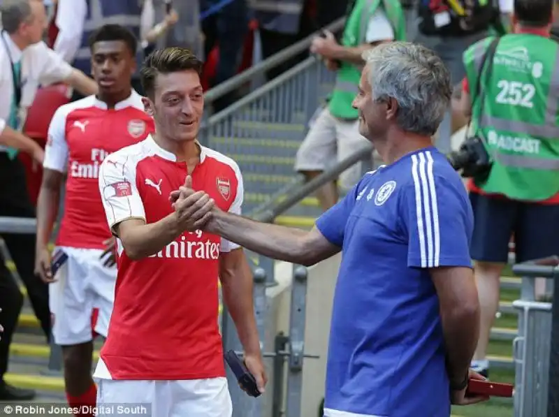 MOURINHO OZIL