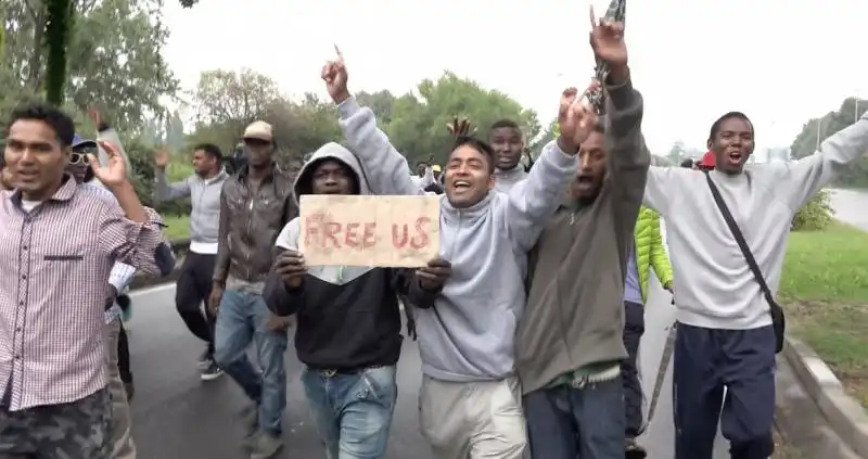 PROTESTA DEI MIGRANTI A MILANO