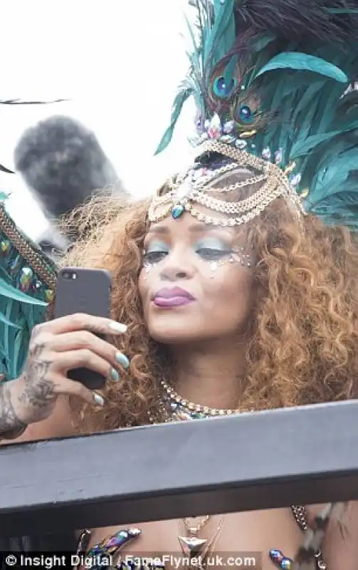 rihanna   carnevale barbados  27