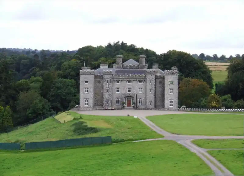 slane castle in  irlanda