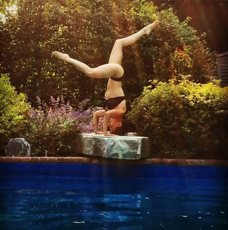 yoga in piscina