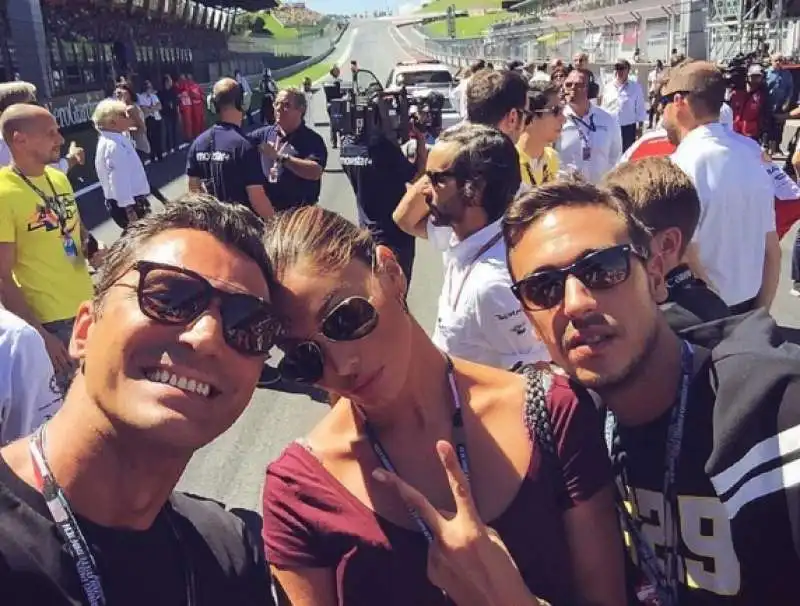 belen rodriguez al gp d austria con iannone ducati 