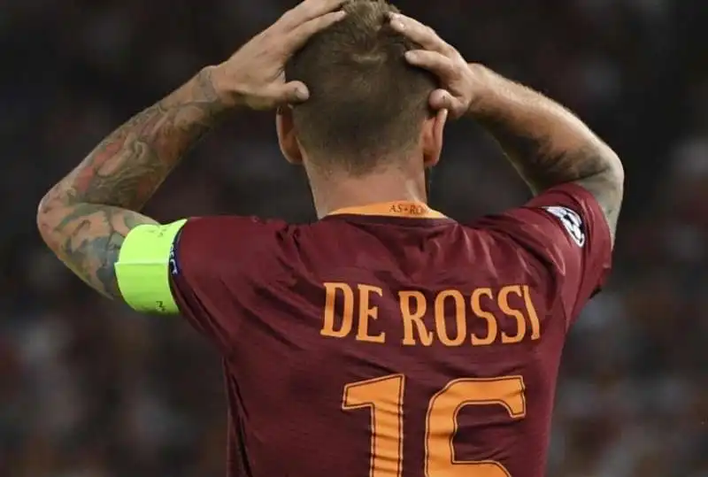 DE ROSSI ESPULSO