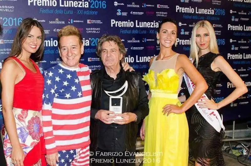 fausto leali con dario salvatori al premio lunezia