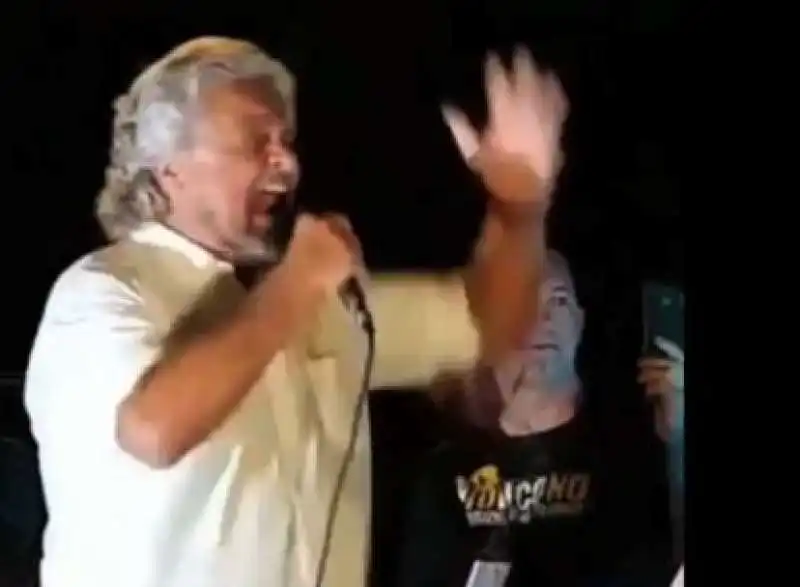 GRILLO A GIULIANOVA 3