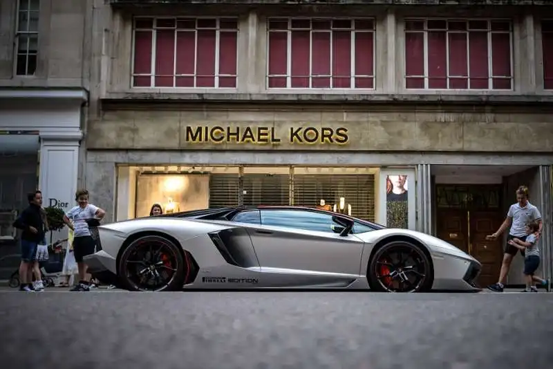 le supercar a londra  14