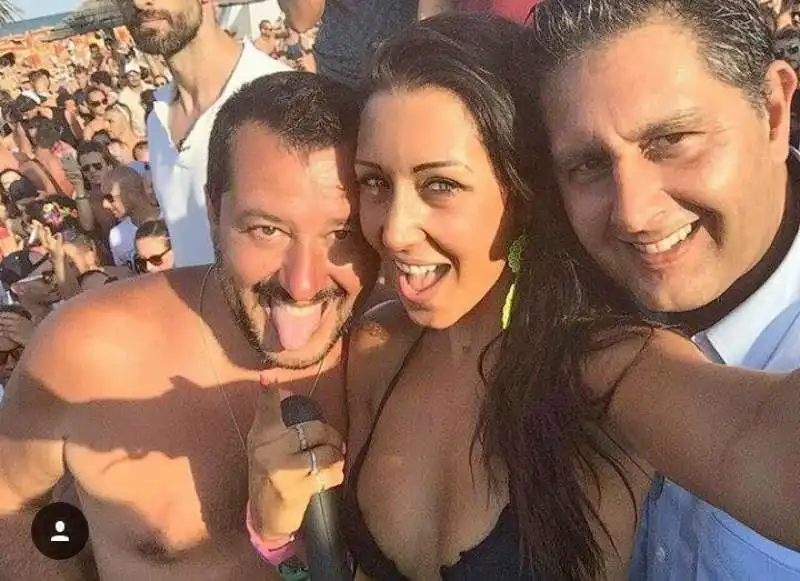 matteo salvini giovanni toti   al papeete di milano marittima  2