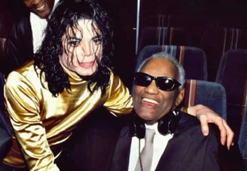 MICHAEL JACKSON E RAY CHARLES