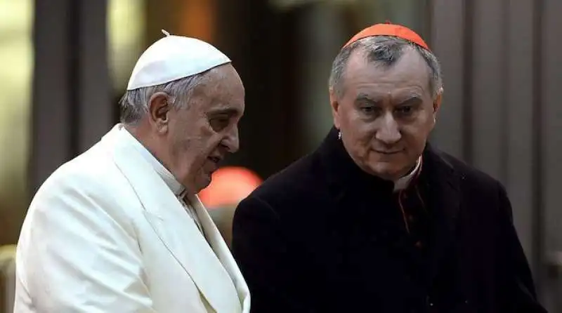 papa  francesco bergoglio e il cardinale parolin