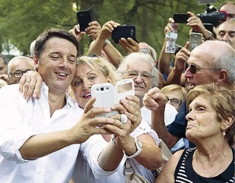 RENZI E I SELFIE