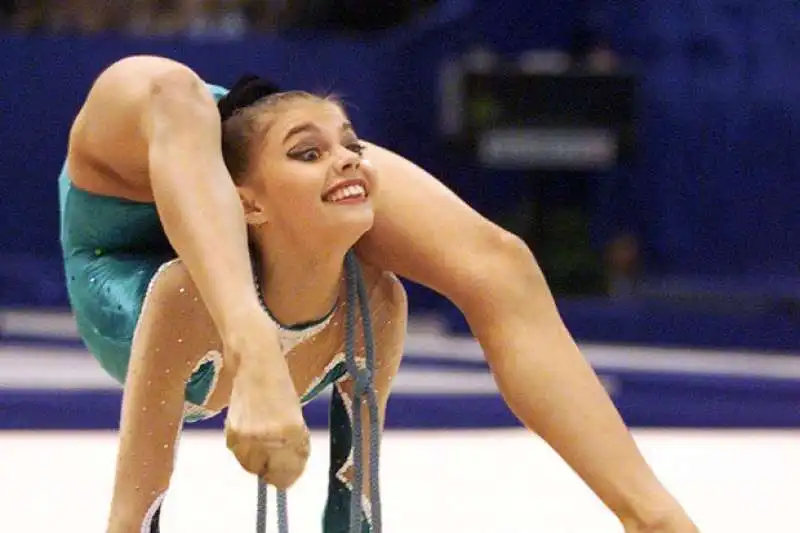 si sospetta che alina kabaeva abbia avuto un figlio da putin