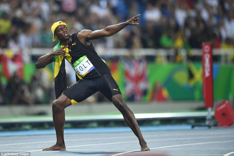 usain bolt vince il terzo oro di seguito a rio 100 metri 3