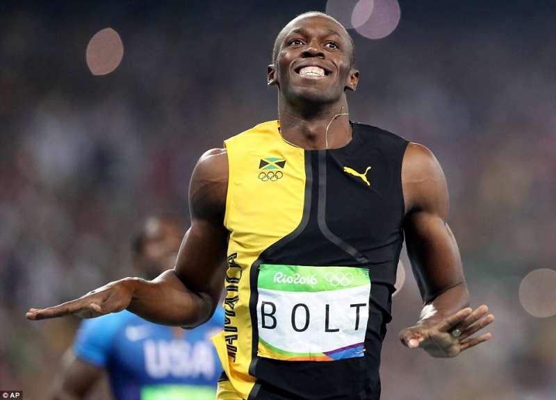 usain bolt vince il terzo oro di seguito a rio 100 metri 5