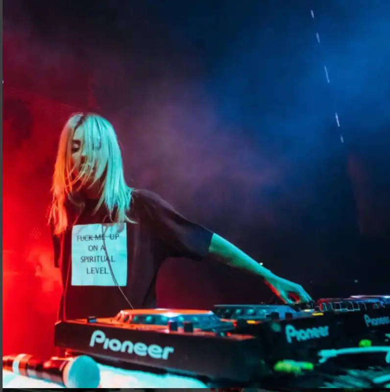 alison wonderland