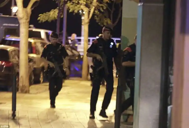 ATTENTATO A BARCELLONA - OPERAZIONE A CAMBRILS    