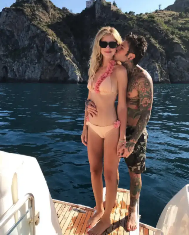 ferragni e fedez a taormina 4