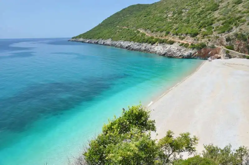 gjpe beach albania