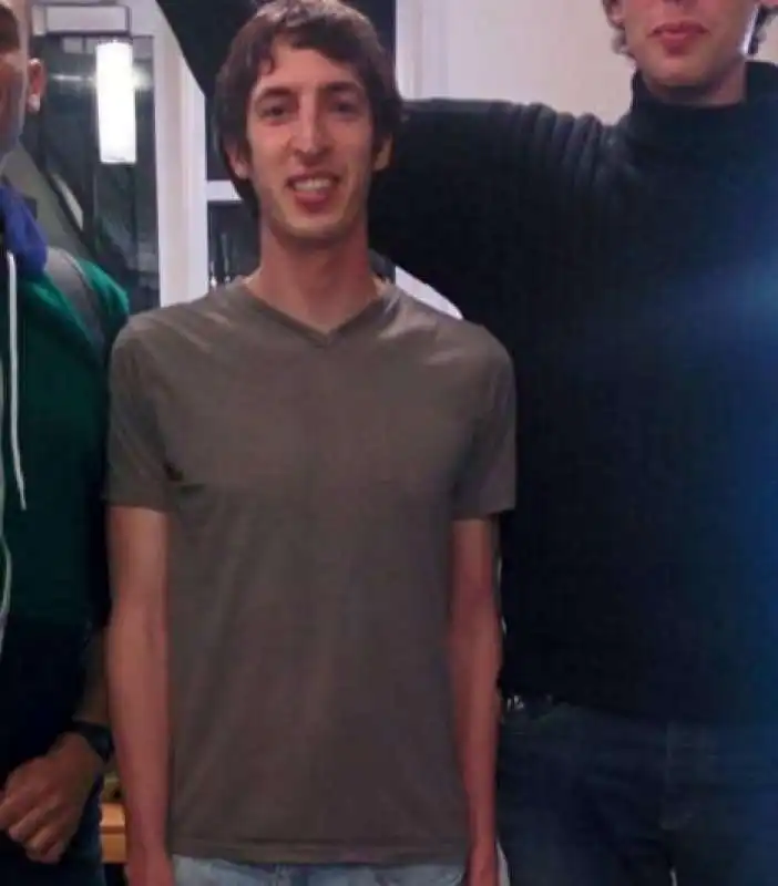 JAMES DAMORE 2