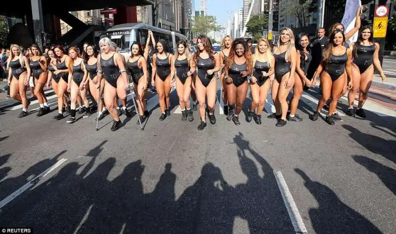 le miss bum bum invadono sao paulo