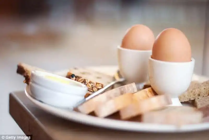 le uova a colazione sono salutari