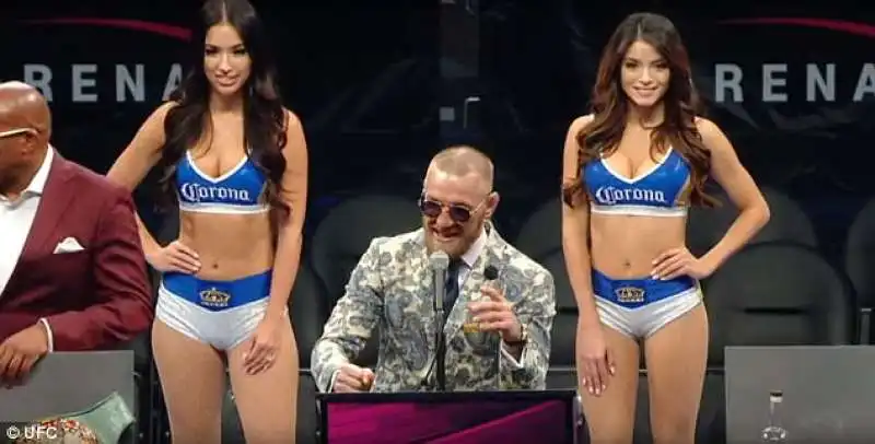 mcgregor riconosce il talento di mayweather